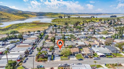 9853 Ivanho St, Spring Valley, CA 91977 photo 9