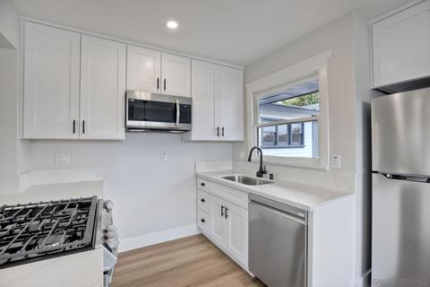 1115 Olive Ave, Vista, CA 92083 photo 3
