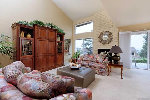 6547 Caminito Catalan, La Jolla, CA 92037 photo 9