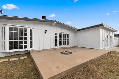 949 Gray Dr, El Cajon, CA 92020 photo 4