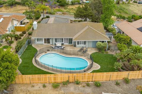 17642 Tam O Shanter Dr, Poway, CA 92064 photo 2