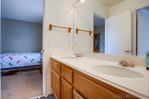 498 Shadow Tree Dr, Oceanside, CA 92058 photo 30