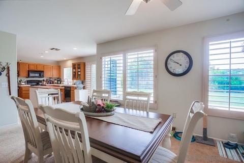 498 Shadow Tree Dr, Oceanside, CA 92058 photo 11
