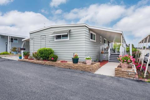 262 Brookside Ln, Oceanside, CA 92056