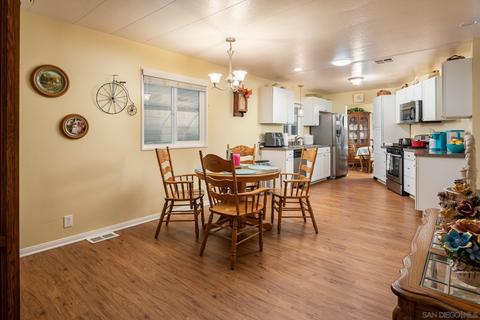 262 Brookside Ln, Oceanside, CA 92056 photo 11