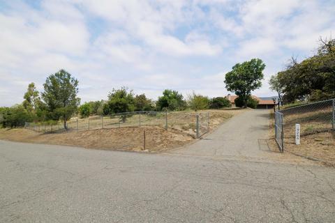 19266 Los Hermanos Ranch Rd, Valley Center, CA 92082