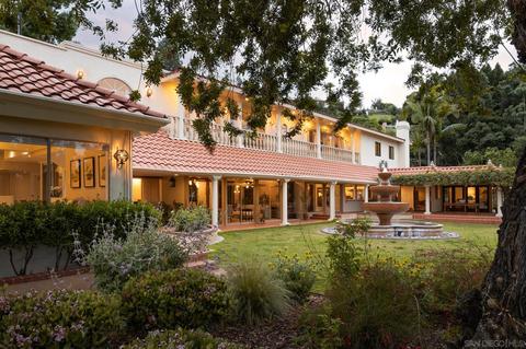 10363 Bonnie Ln, La Mesa, CA 91941