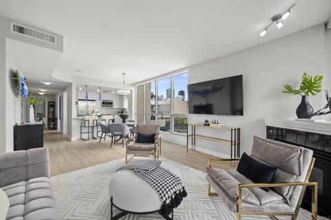 555 Front St #302, San Diego, CA 92101