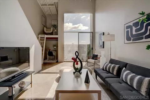 941 W Hawthorn St #2, San Diego, CA 92101