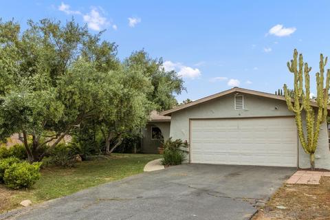 258 Shetland Way, Fallbrook, CA 92028 photo 2