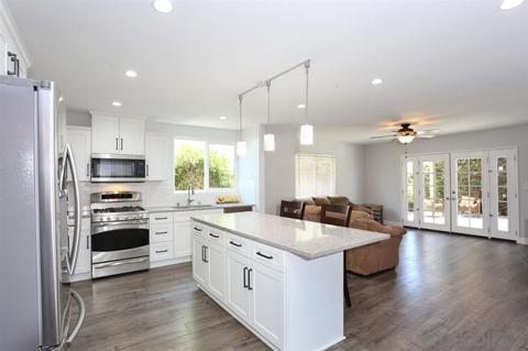 11382 Vela Dr, San Diego, CA 92126