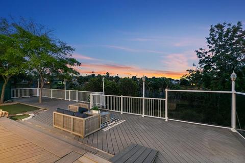 7609 El Paso St, La Mesa, CA 91942