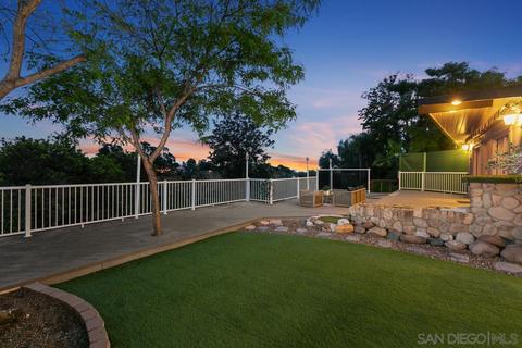 7609 El Paso St, La Mesa, CA 91942 photo 2