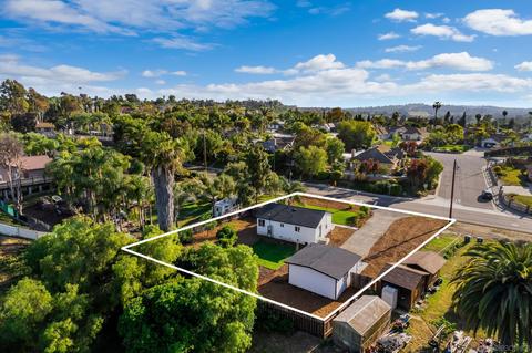 2047 Goodwin Dr, Vista, CA 92084 photo 6