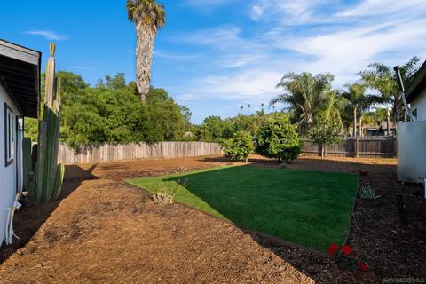 2047 Goodwin Dr, Vista, CA 92084 photo 12