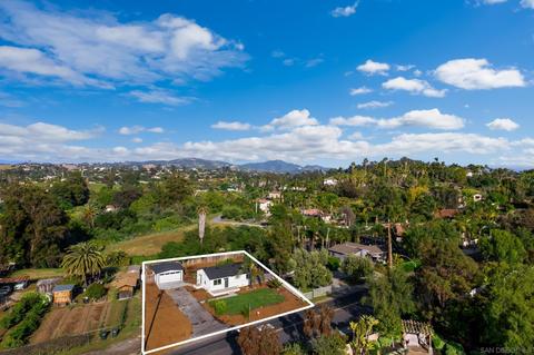2047 Goodwin Dr, Vista, CA 92084 photo 3