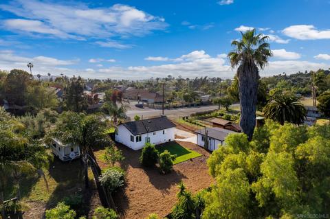 2047 Goodwin Dr, Vista, CA 92084 photo 4