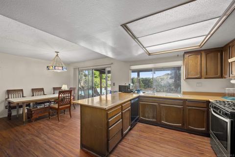8621 Dunwoodie Rd, Santee, CA 92071 photo 16