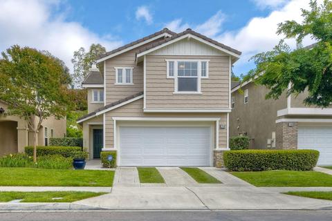 1764 Cottonwood Dr, Vista, CA 92081