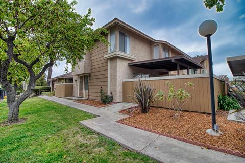 6848 Panamint Row UNIT 4, San Diego, CA 92139