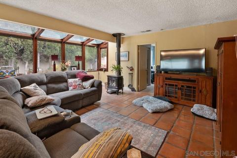 894 Coldstream Dr, El Cajon, CA 92020 photo 8