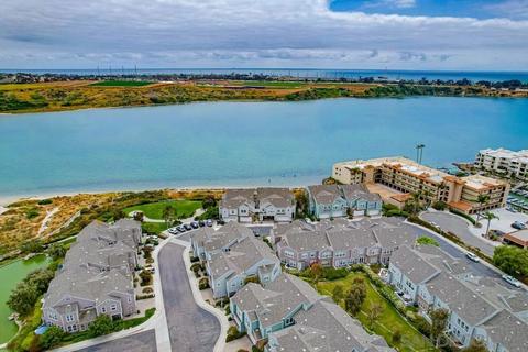 4747 Beachwood Ct, Carlsbad, CA 92008