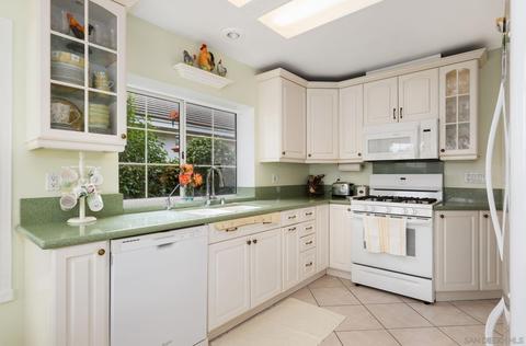 5455 Loganberry Way, Oceanside, CA 92057 photo 15