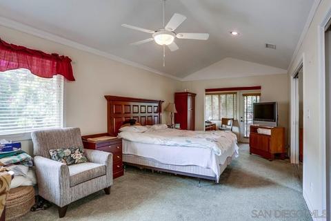 2328 Maelee Dr, Vista, CA 92084 photo 10