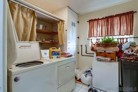 2328 Maelee Dr, Vista, CA 92084 photo 7