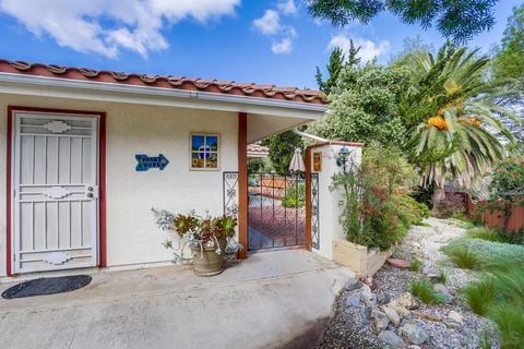 2328 Maelee Dr, Vista, CA 92084 photo 24