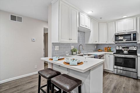 5705 Friars Rd #8, San Diego, CA 92110