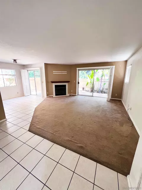 11263 Avenida Los Lobos #F, San Diego, CA 92127