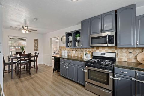 241 E St, Chula Vista, CA 91910 photo 9