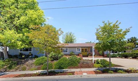 368 Hihill Way, El Cajon, CA 92020