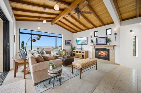 122 12th St, Del Mar, CA 92014
