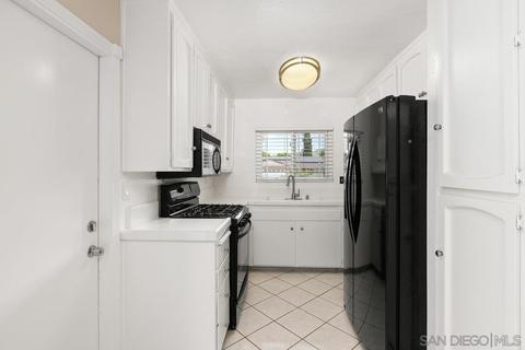 10025 Pinewood Vw, Santee, CA 92071 photo 9
