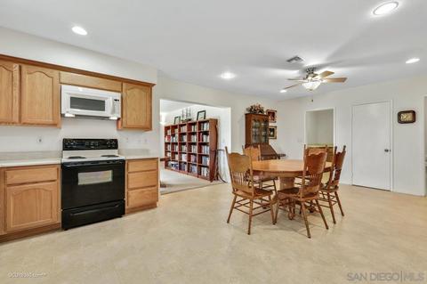 301 Tan Bob Ln, Escondido, CA 92029 photo 44