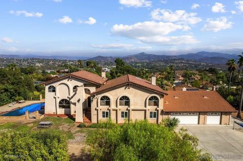 301 Tan Bob Ln, Escondido, CA 92029