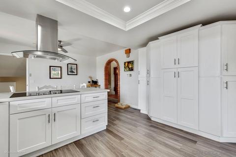 301 Tan Bob Ln, Escondido, CA 92029 photo 4