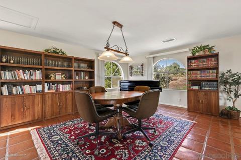 301 Tan Bob Ln, Escondido, CA 92029 photo 31