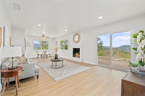 760 Rainbow Hills Rd, Fallbrook, CA 92028