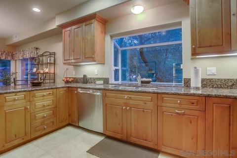 10218 Canyon Dr, Escondido, CA 92026 photo 13