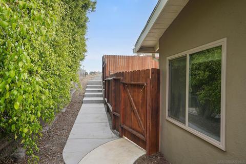 1114 Hackamore Rd, Vista, CA 92083 photo 32