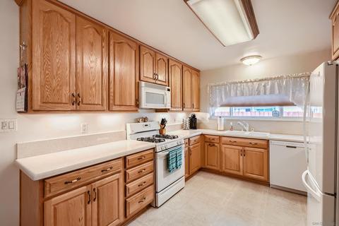 577 Cedar St, El Cajon, CA 92021 photo 4