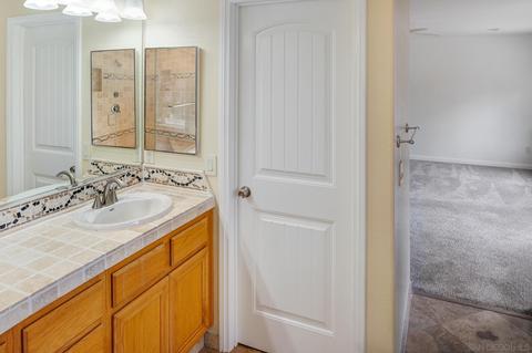 4318 Meadow Spring Way, Oceanside, CA 92057 photo 30