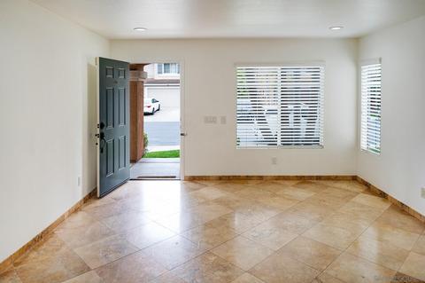 4318 Meadow Spring Way, Oceanside, CA 92057 photo 5