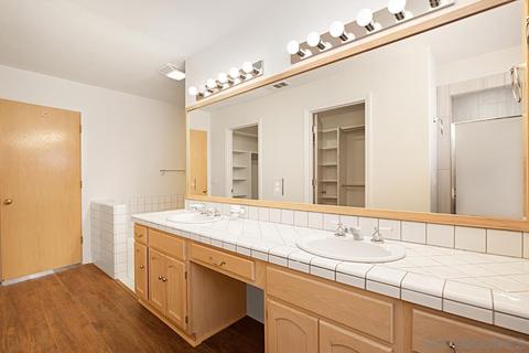 1180 N Crescent Rdg, Fallbrook, CA 92028 photo 18