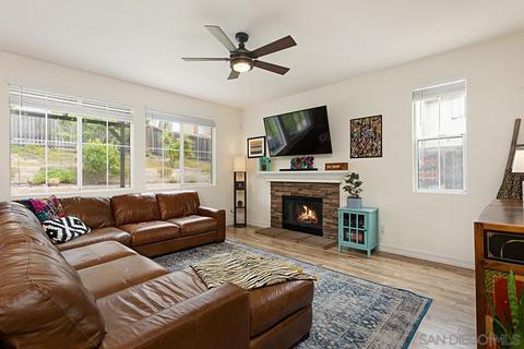 1058 Bells Dr, Oceanside, CA 92057 photo 4