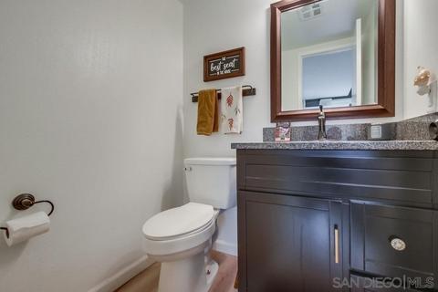 1102 Madera Ln, Vista, CA 92084 photo 14