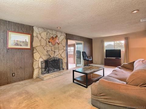 334 Fiesta Ln, El Cajon, CA 92019 photo 17